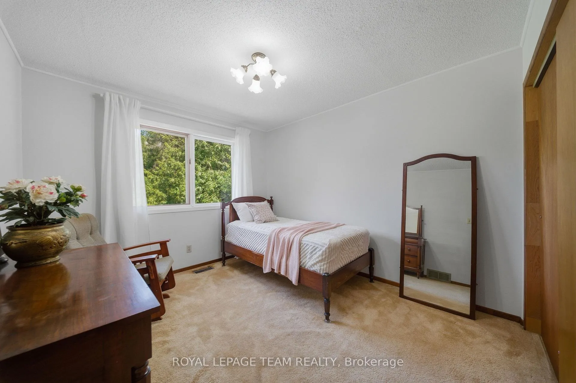 Photo 23 of 116 Deerwood Drive, Ottawa, Huntley Ward (North East) — HOMEH