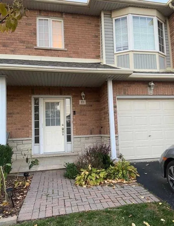 Photo 2 of Unit 10, 2229 Walker'S Line, Burlington, Rose — HOMEH