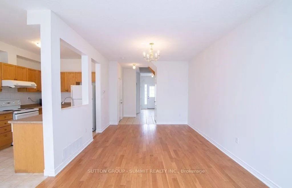 Photo 12 of Unit 10, 2229 Walker'S Line, Burlington, Rose — HOMEH