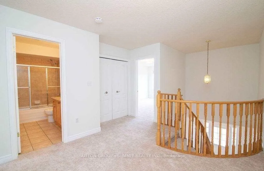 Photo 21 of Unit 10, 2229 Walker'S Line, Burlington, Rose — HOMEH