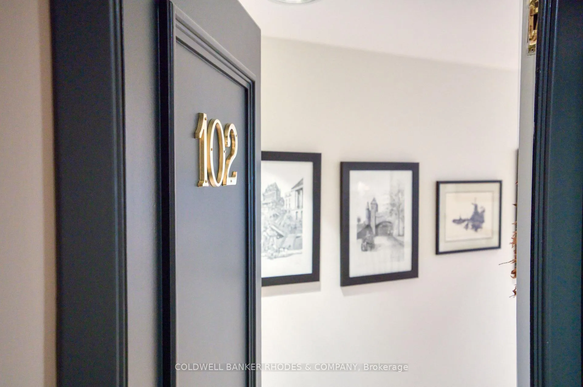 Photo 3 of Unit 102, 21 Durham Private, Ottawa, Lindenlea — HOMEH