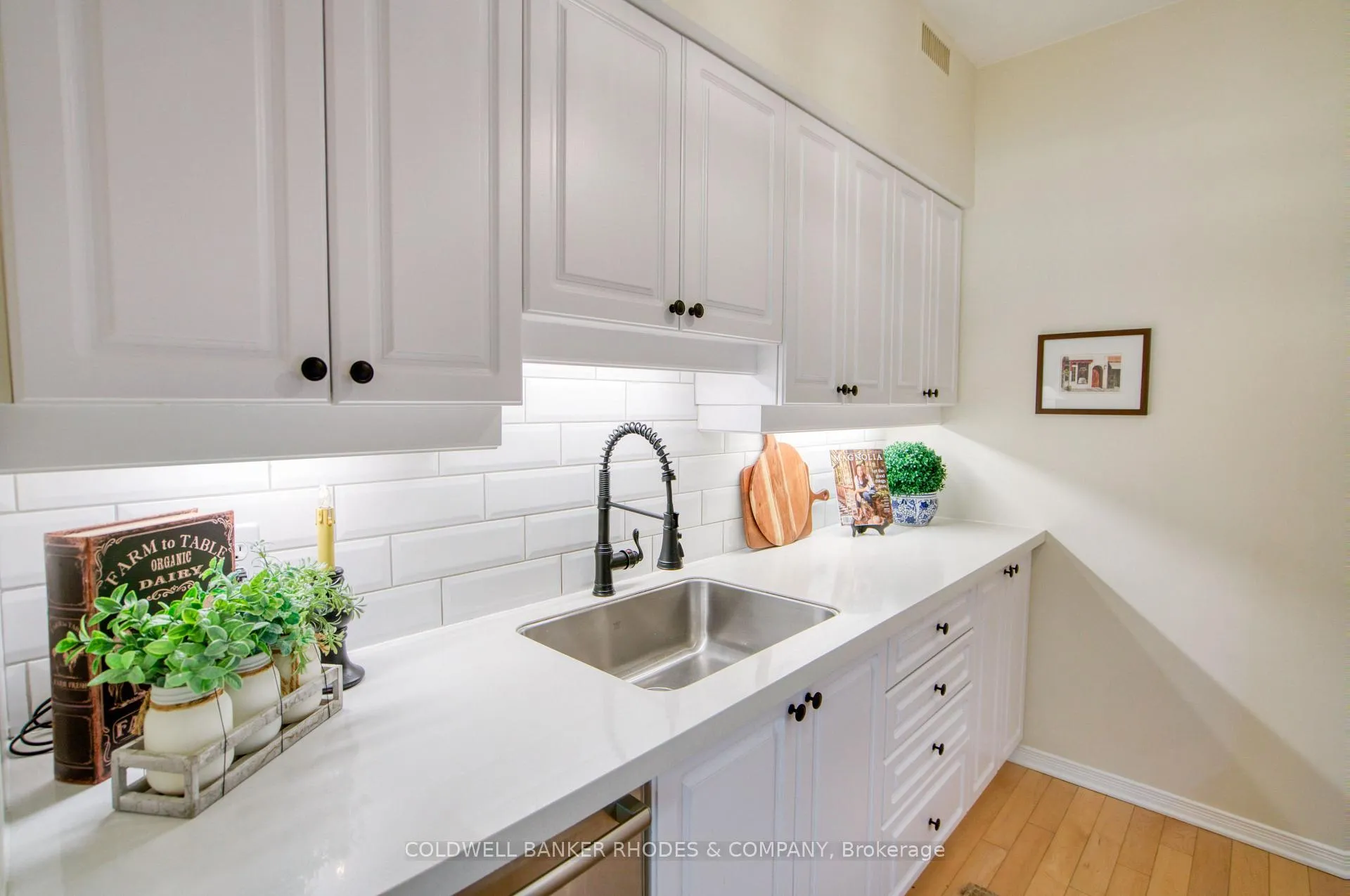 Photo 16 of Unit 102, 21 Durham Private, Ottawa, Lindenlea — HOMEH