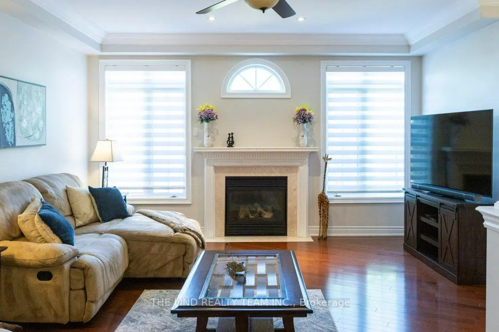 Photo 10 of 59 Stonecliffe Crescent, Aurora, Aurora Estates — HOMEH