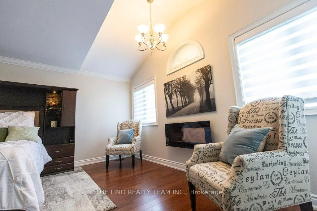 Photo 30 of 59 Stonecliffe Crescent, Aurora, Aurora Estates — HOMEH