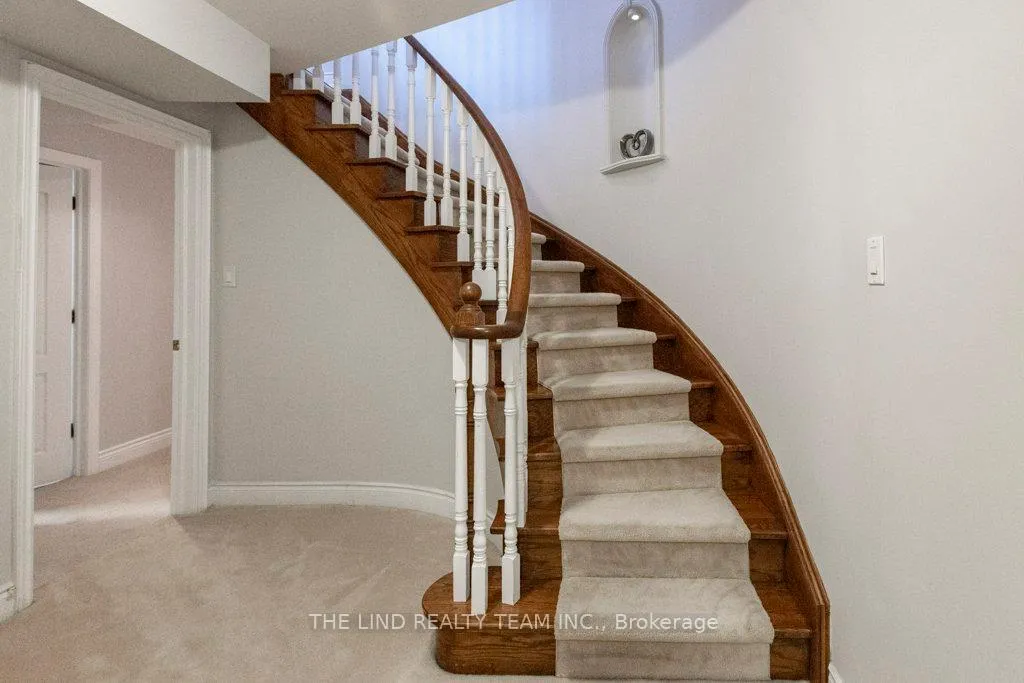 Photo 40 of 59 Stonecliffe Crescent, Aurora, Aurora Estates — HOMEH