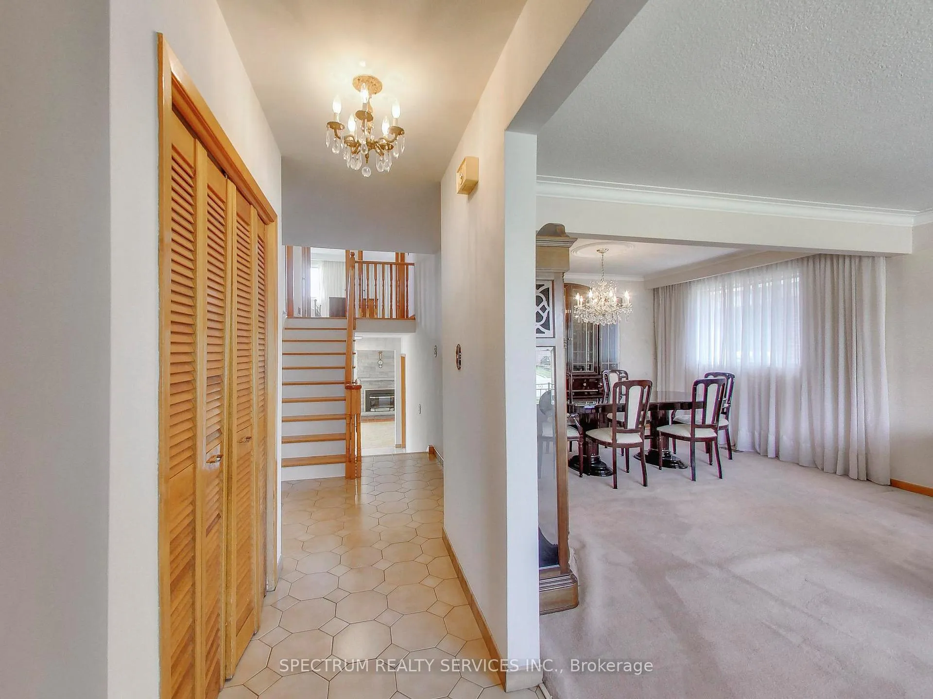 Photo 6 of 56 Blacksmith Crescent, North York, Black Creek — HOMEH