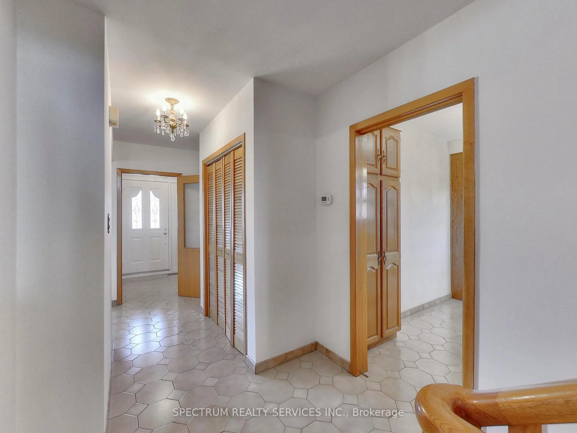 Photo 7 of 56 Blacksmith Crescent, North York, Black Creek — HOMEH