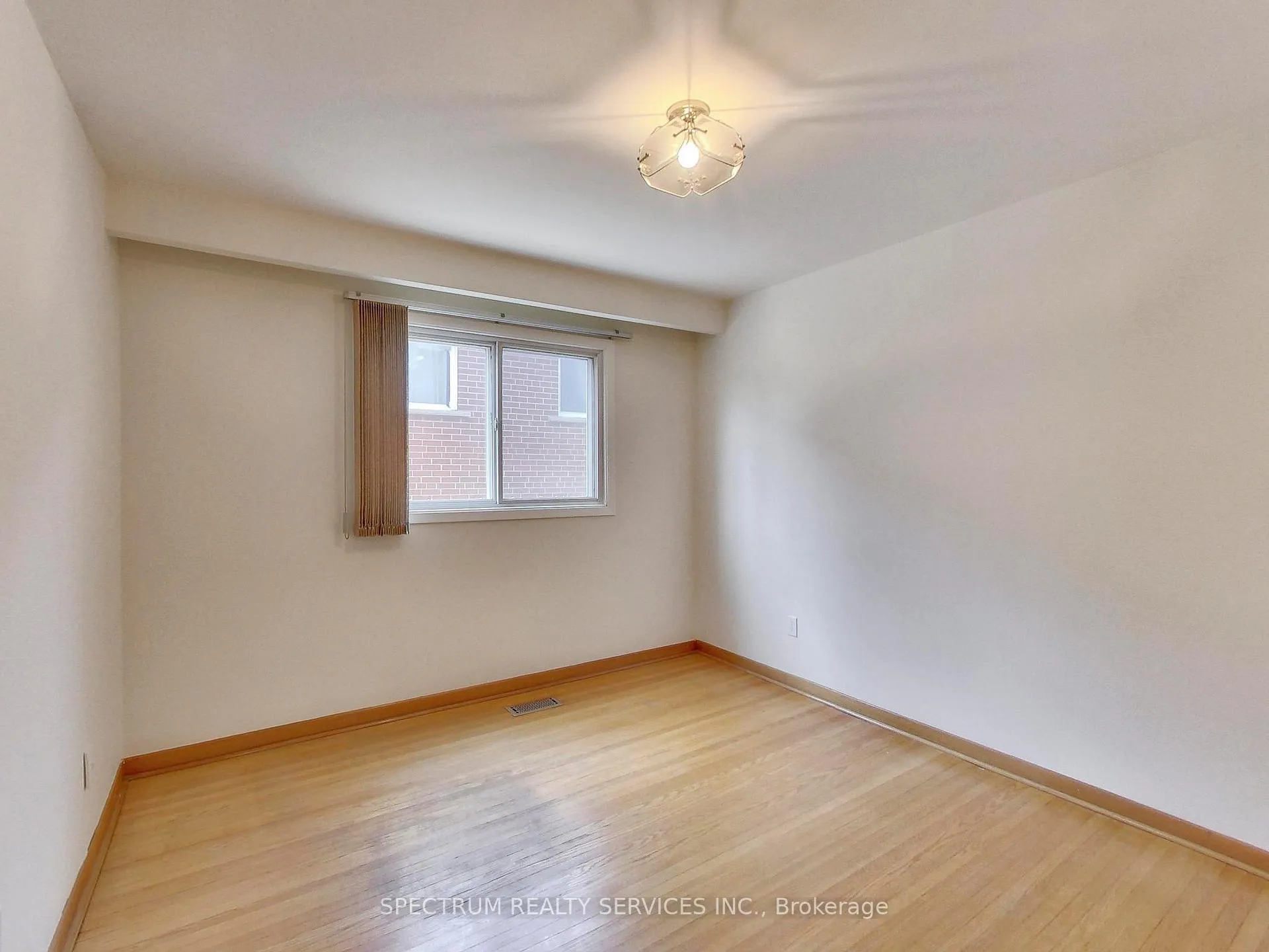 Photo 26 of 56 Blacksmith Crescent, North York, Black Creek — HOMEH