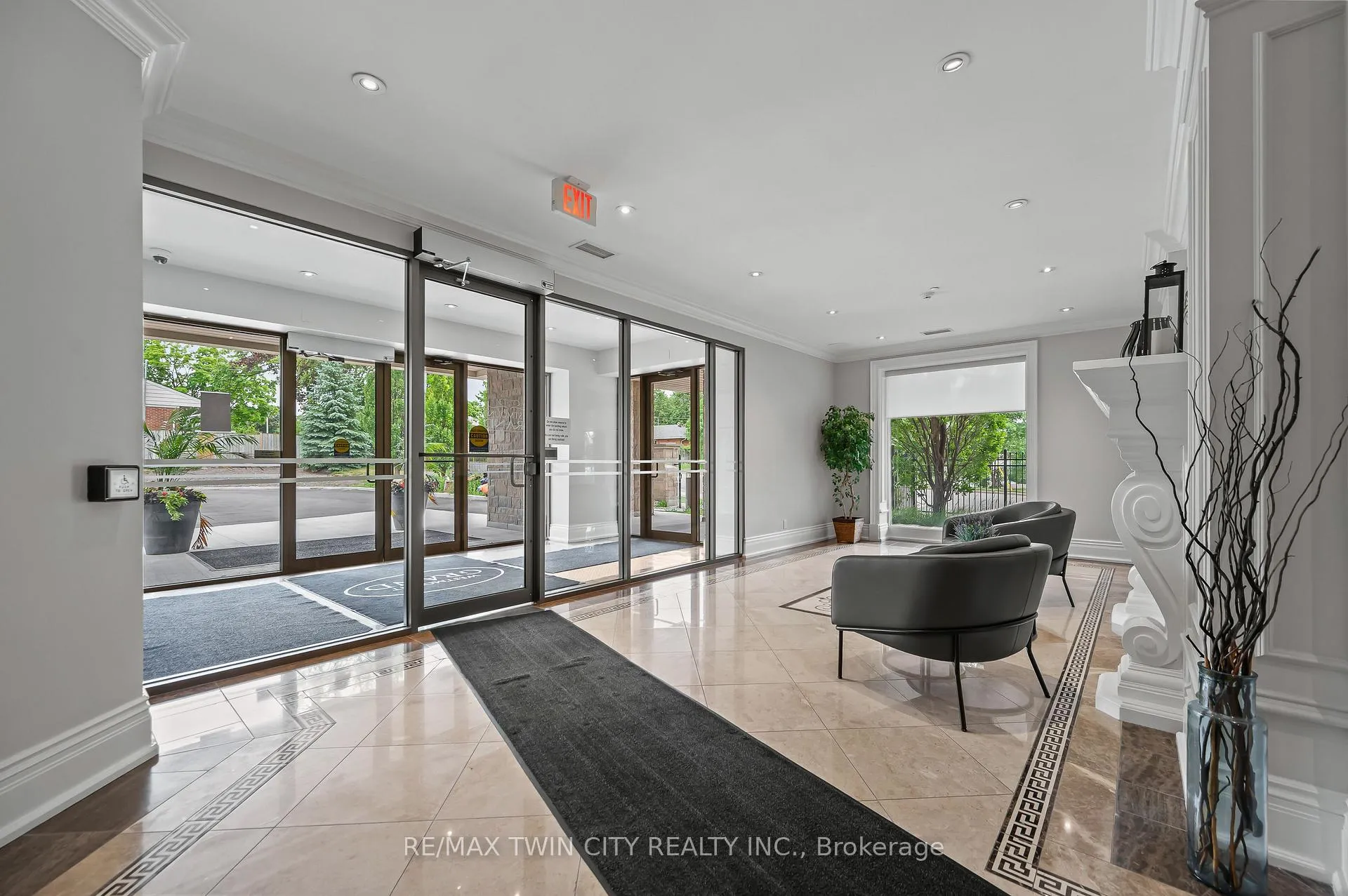 Photo 5 of Unit 706, 223 Erb Street W, Waterloo — HOMEH