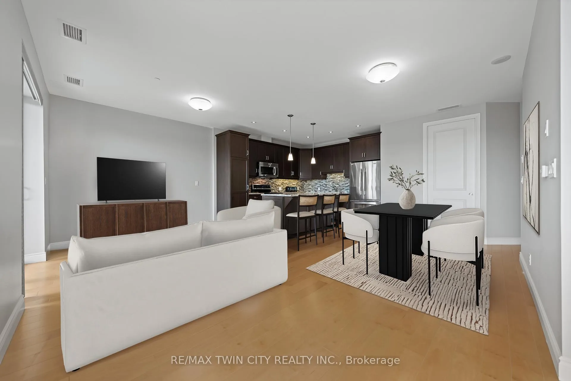 Photo 10 of Unit 706, 223 Erb Street W, Waterloo — HOMEH
