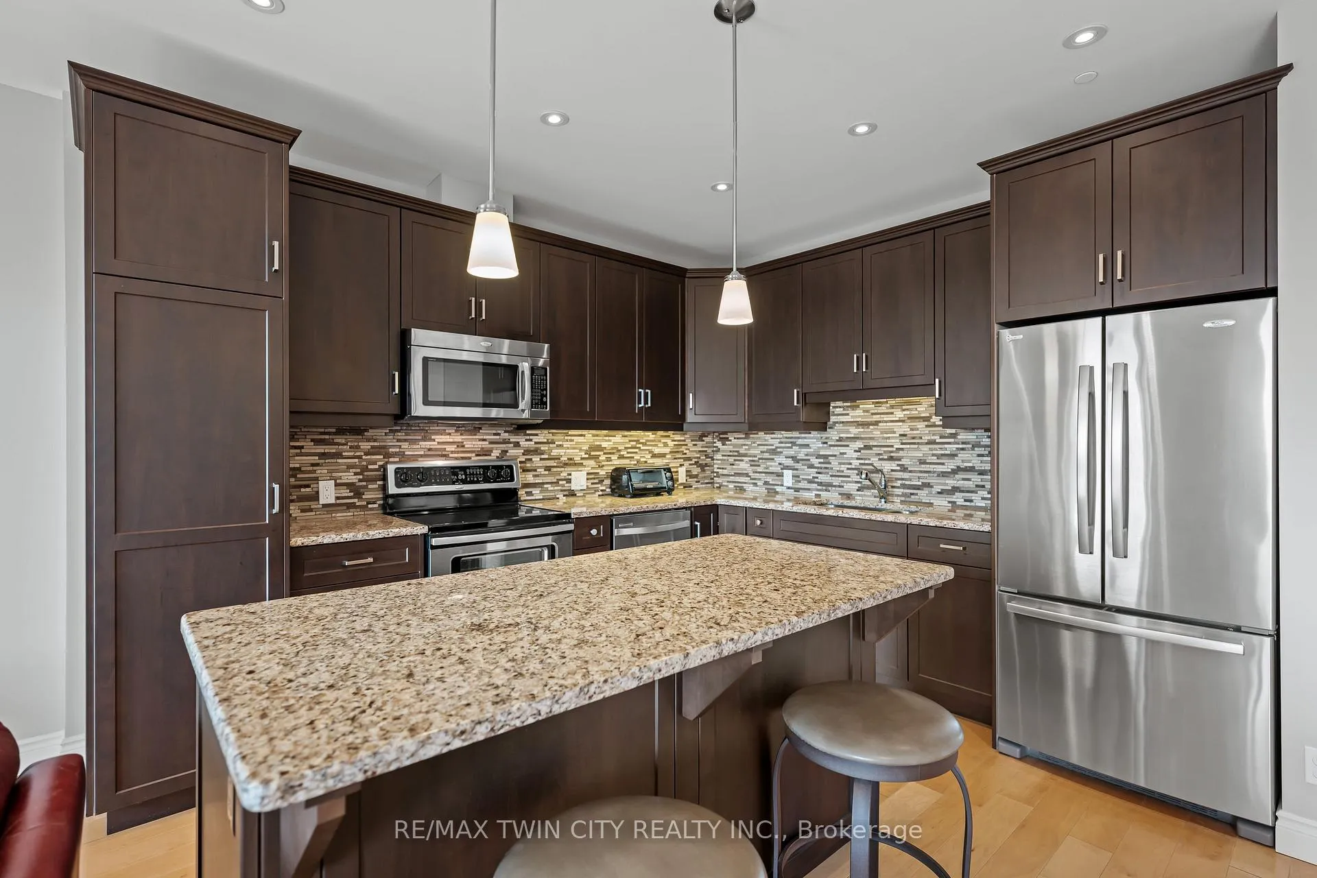 Photo 15 of Unit 706, 223 Erb Street W, Waterloo — HOMEH