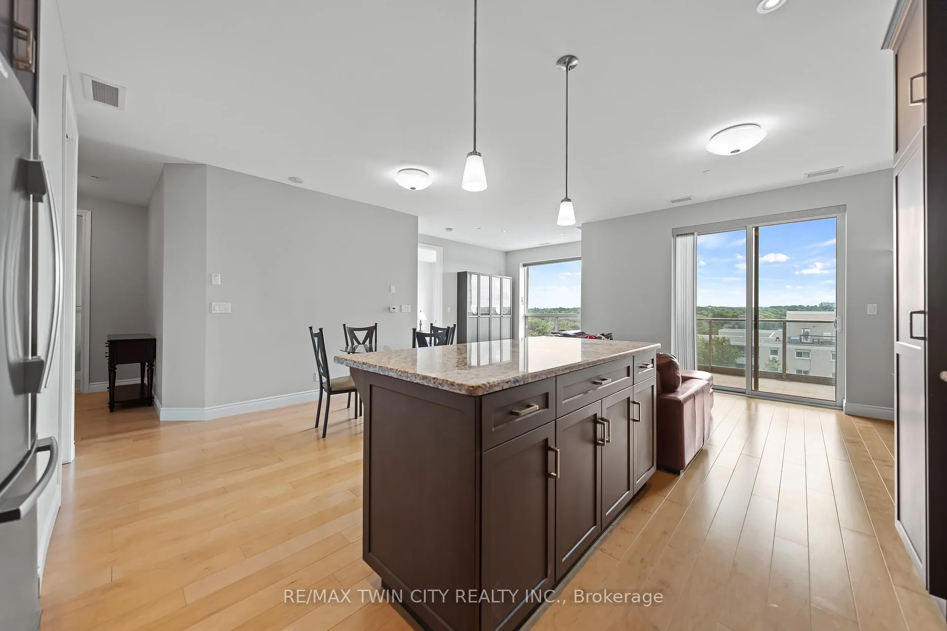 Photo 22 of Unit 706, 223 Erb Street W, Waterloo — HOMEH