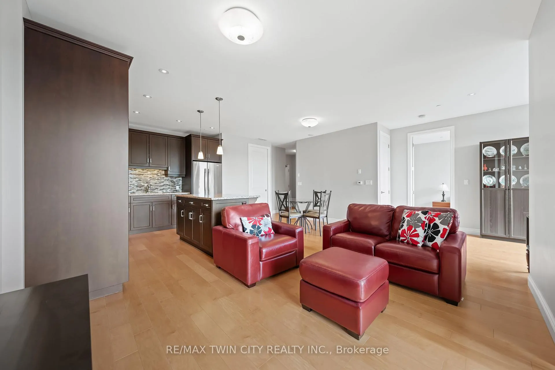 Photo 27 of Unit 706, 223 Erb Street W, Waterloo — HOMEH