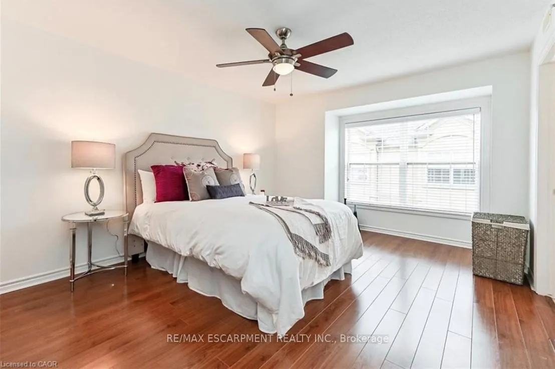 Photo 9 of Unit 401, 1830 Walkers Line, Burlington, Palmer — HOMEH