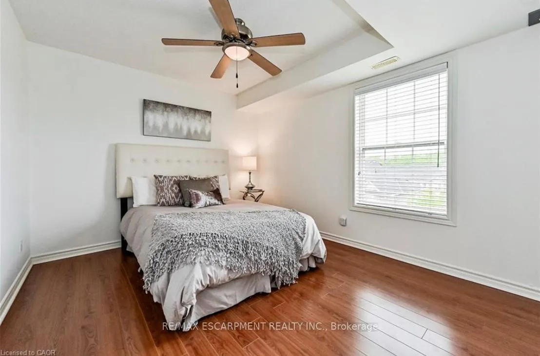 Photo 11 of Unit 401, 1830 Walkers Line, Burlington, Palmer — HOMEH