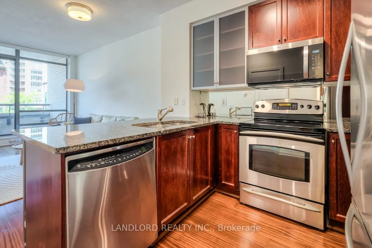 Photo 10 of Unit 202, 438 King Street W, Toronto, Waterfront Communities — HOMEH