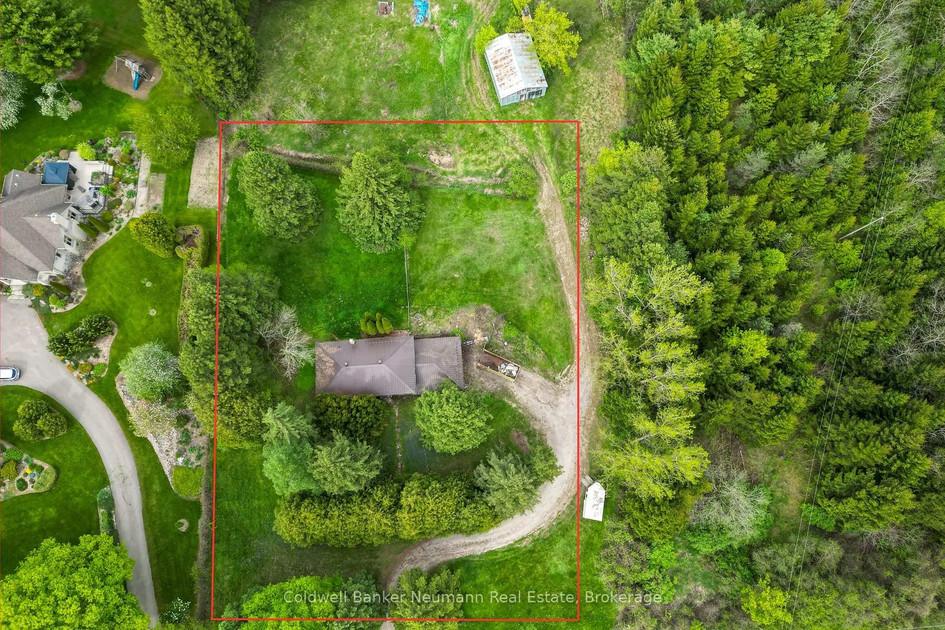 Photo 1 of 111 Carter Road, Puslinch, Rural Puslinch East — HOMEH