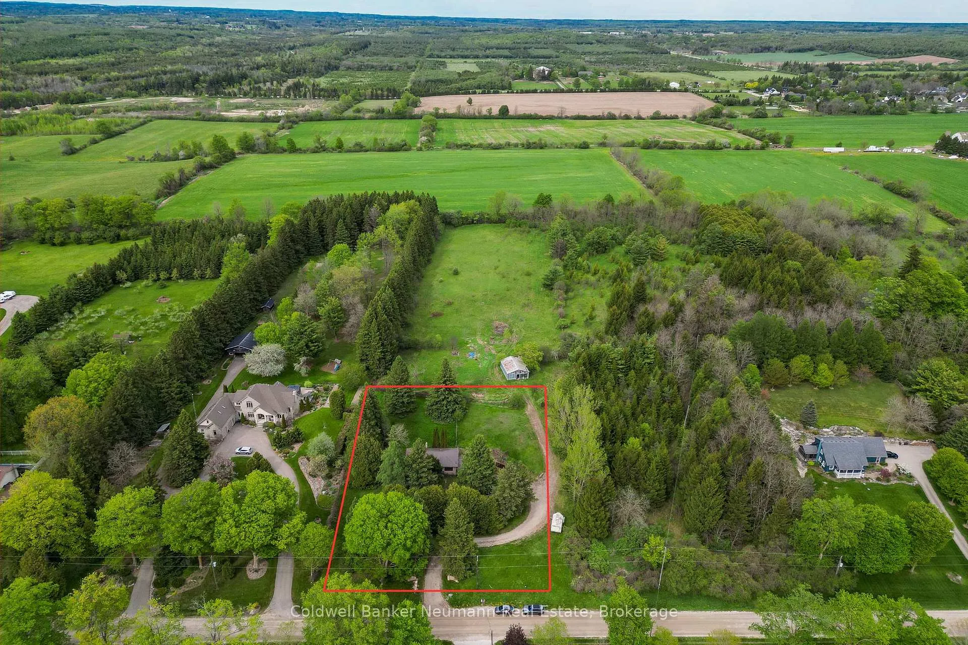 Photo 4 of 111 Carter Road, Puslinch, Rural Puslinch East — HOMEH