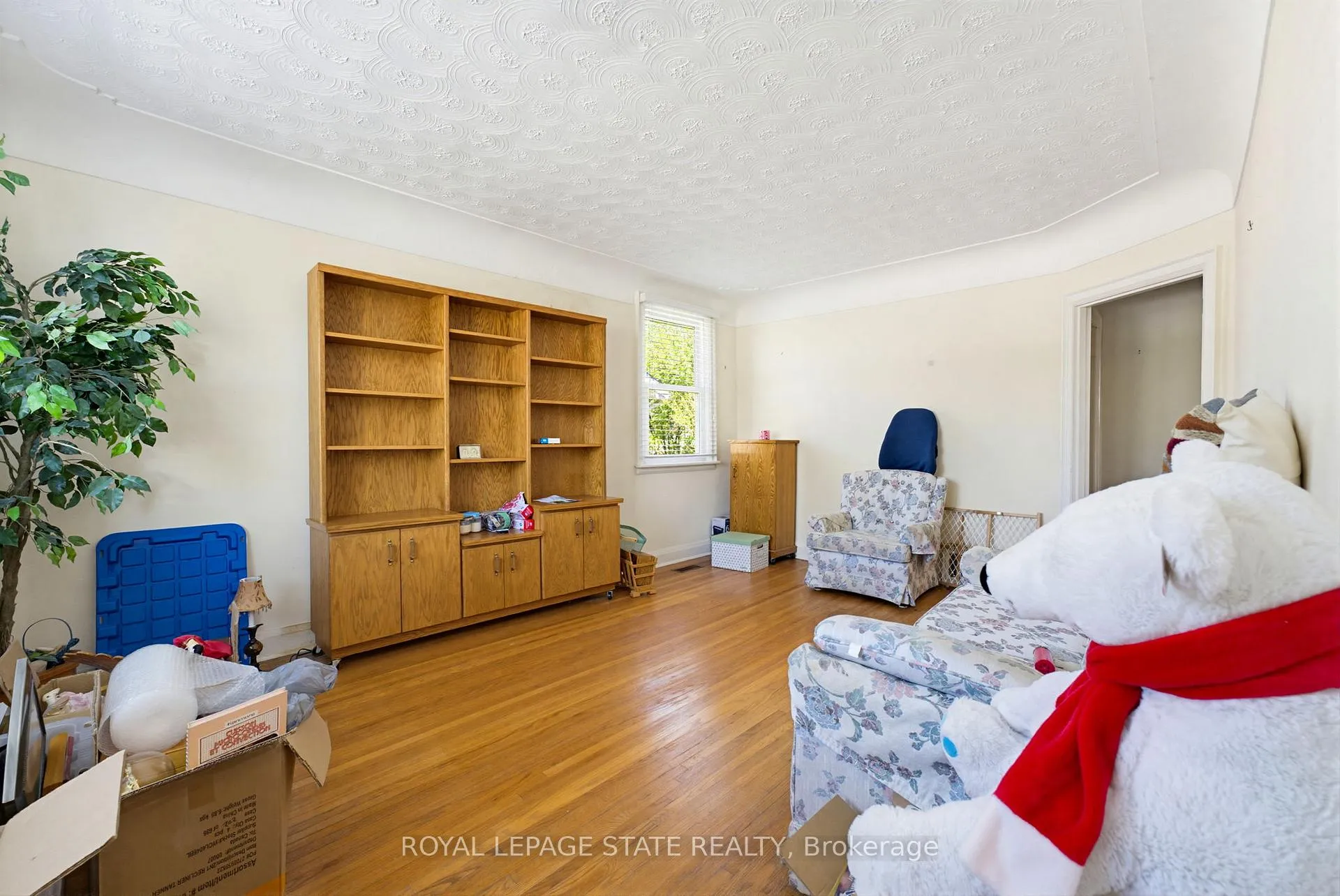 Photo 8 of 257 West 2nd Street, Hamilton, Bonnington — HOMEH