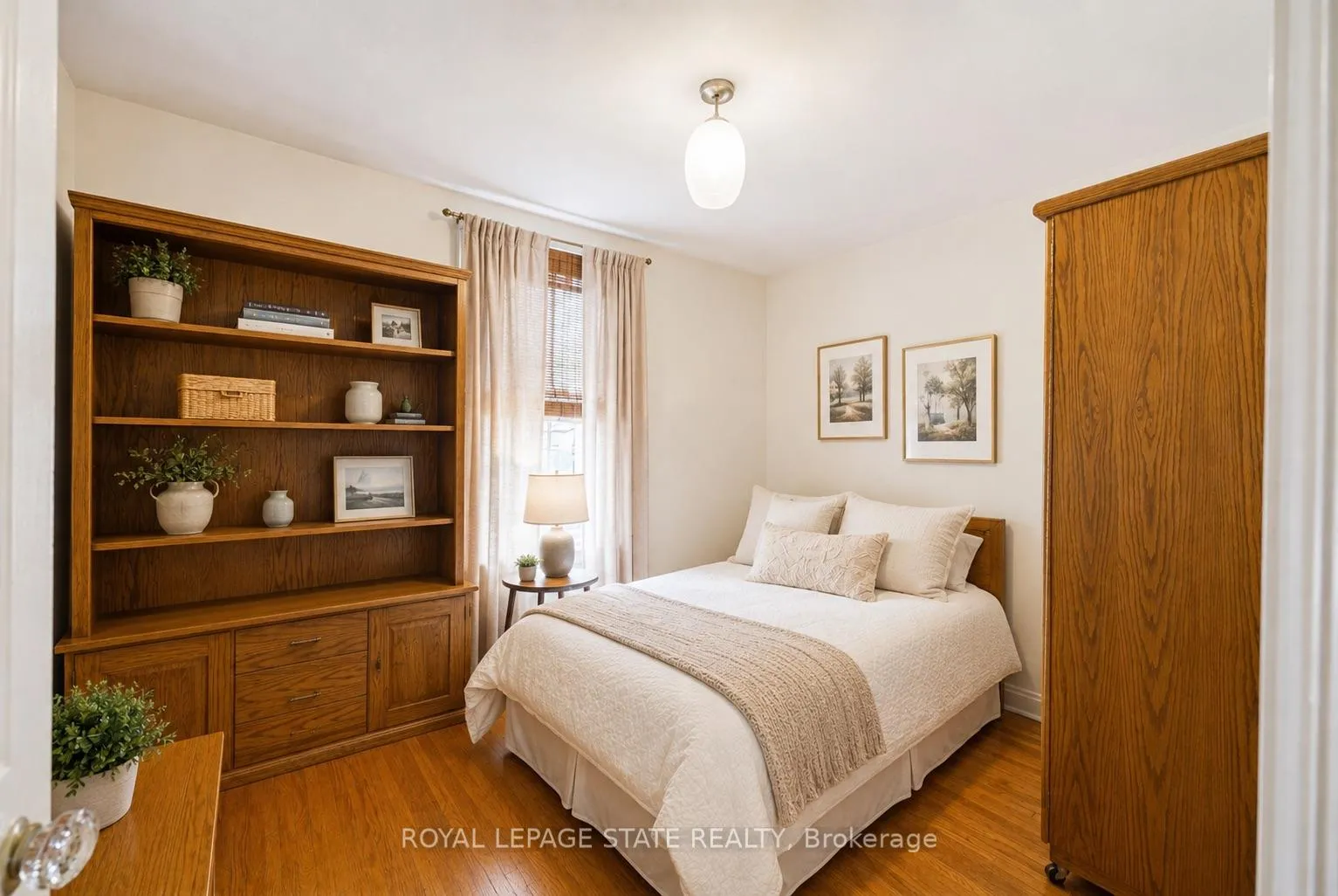 Photo 18 of 257 West 2nd Street, Hamilton, Bonnington — HOMEH