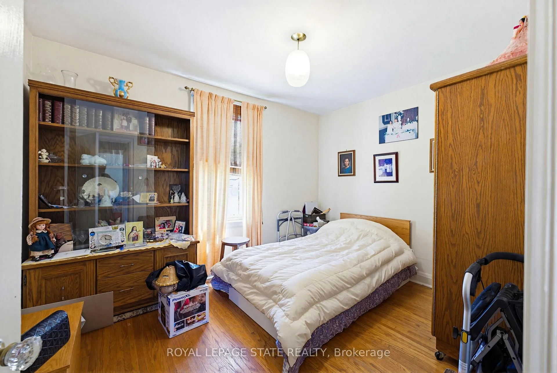 Photo 19 of 257 West 2nd Street, Hamilton, Bonnington — HOMEH
