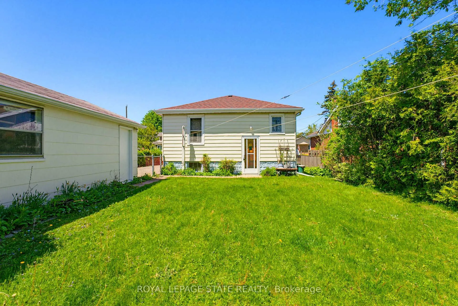Photo 35 of 257 West 2nd Street, Hamilton, Bonnington — HOMEH