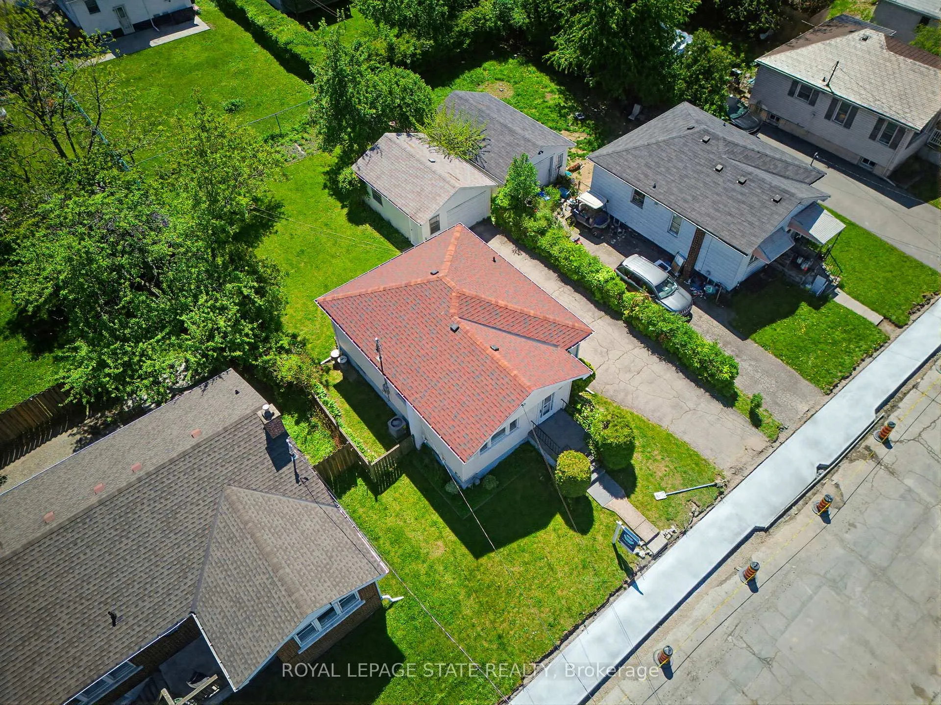 Photo 38 of 257 West 2nd Street, Hamilton, Bonnington — HOMEH