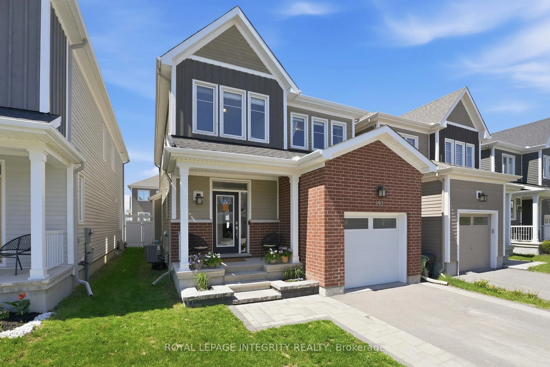 Photo 2 of 193 Equitation Circle, Ottawa, Goulbourn Twp From Franktown Rd/South To Rideau — HOMEH
