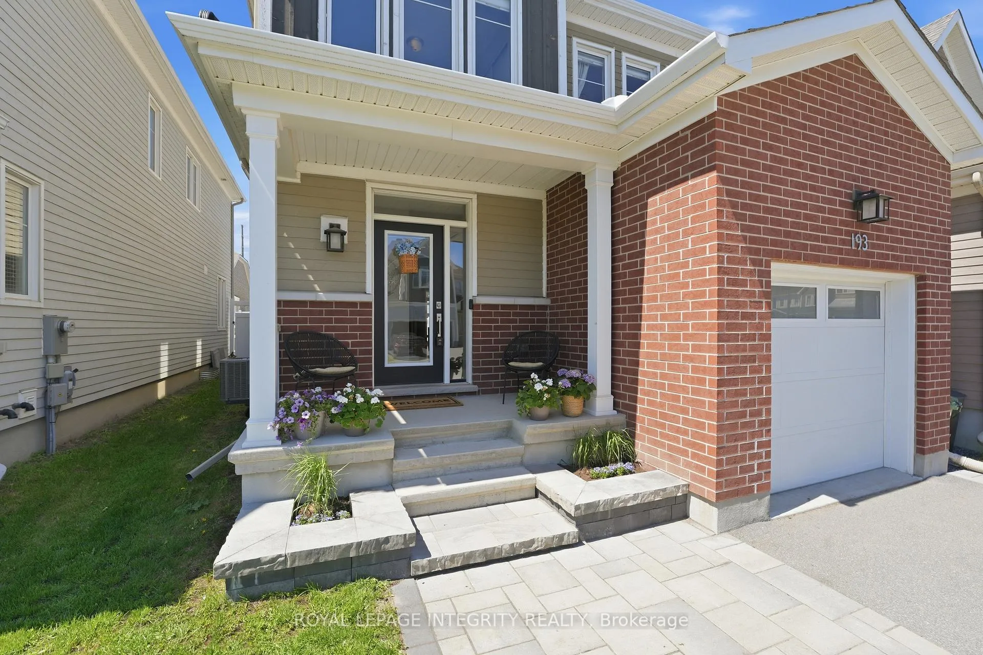 Photo 3 of 193 Equitation Circle, Ottawa, Goulbourn Twp From Franktown Rd/South To Rideau — HOMEH