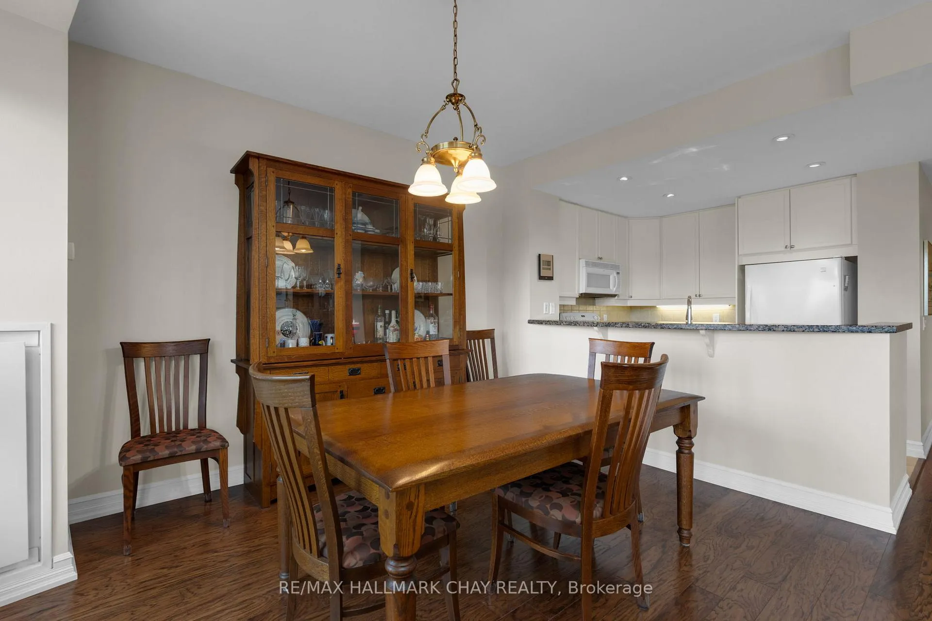 Photo 8 of Unit 308, 6 Toronto Street, Barrie, City Centre — HOMEH