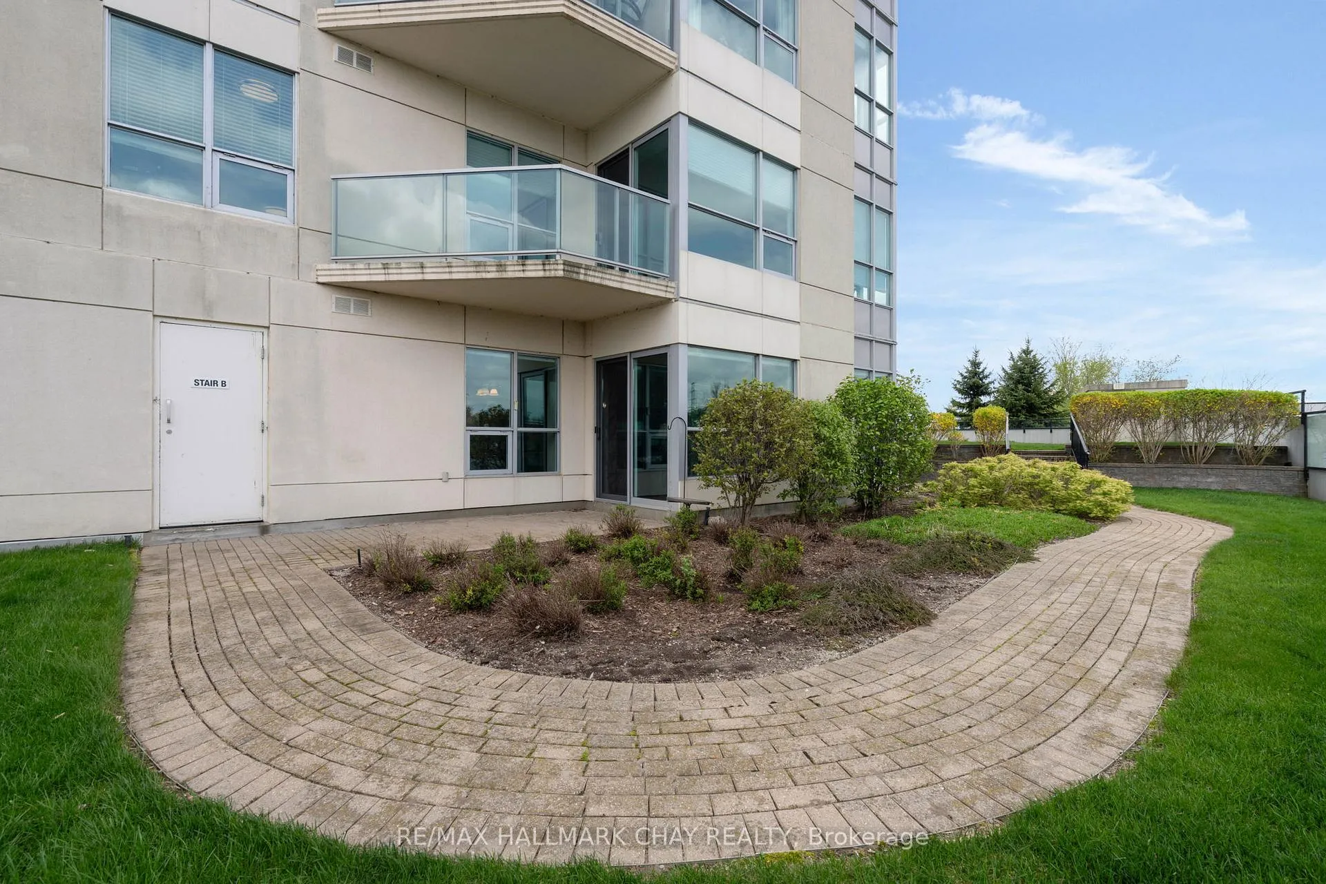 Photo 38 of Unit 308, 6 Toronto Street, Barrie, City Centre — HOMEH