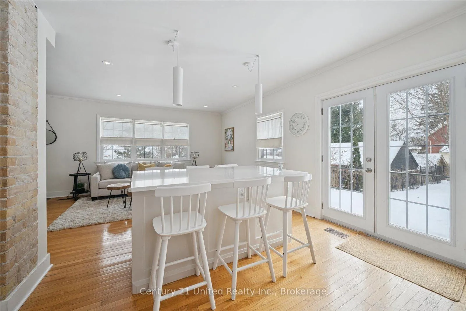 Photo 10 of 375 Albertus Avenue, Peterborough, Town Ward 3 — HOMEH