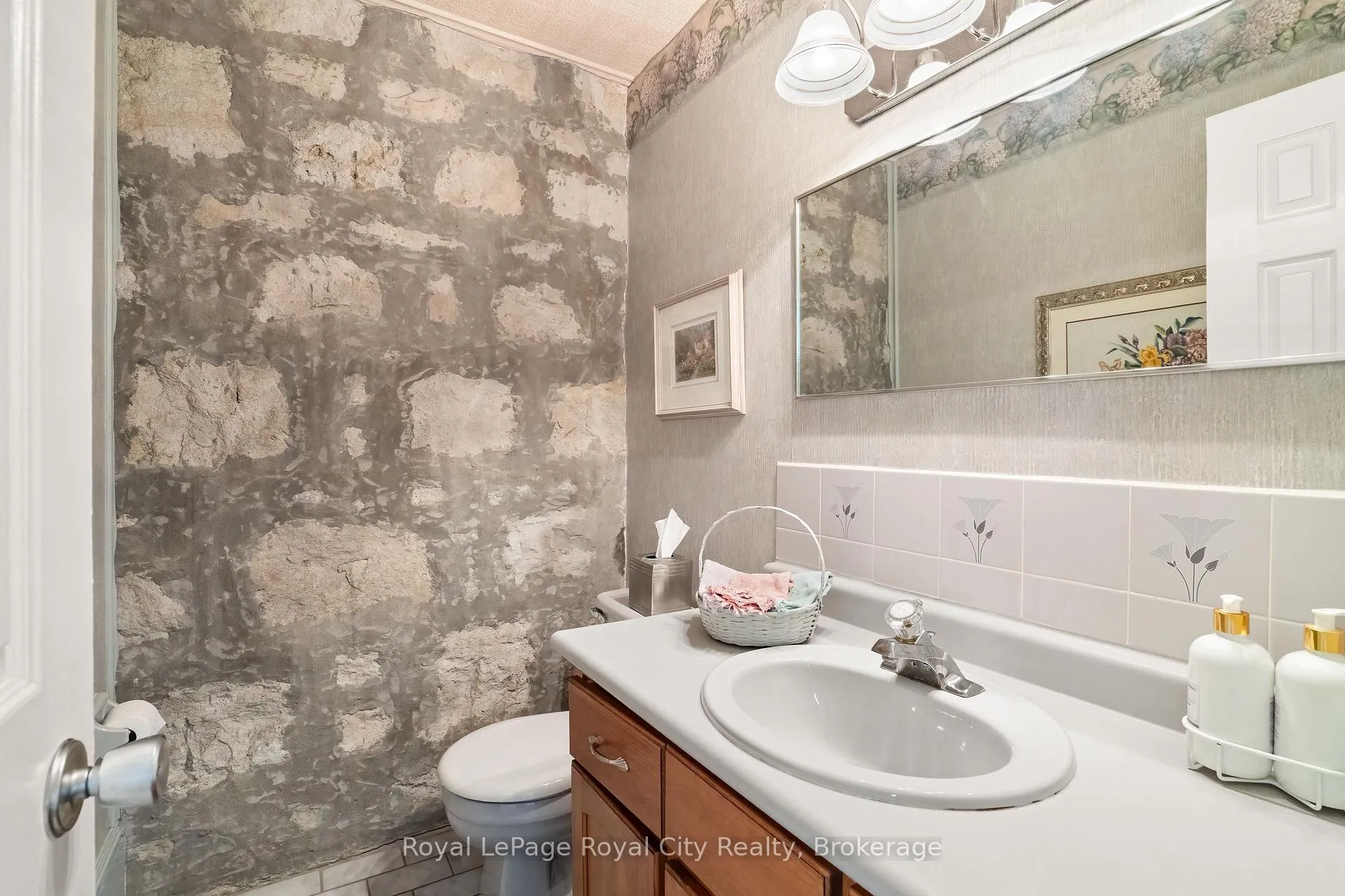 Photo 22 of 4963 Sixth Line, Guelph/Eramosa, Rural Guelph/Eramosa East — HOMEH