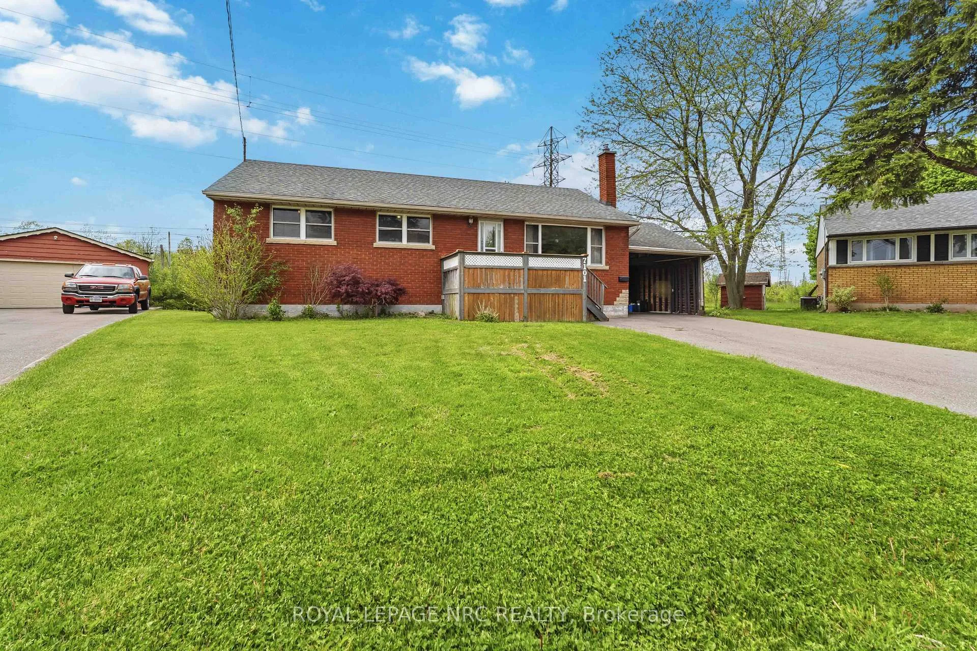 Photo 4 of 7101 Roger Crescent, Niagara Falls, Arad/Fallsview — HOMEH