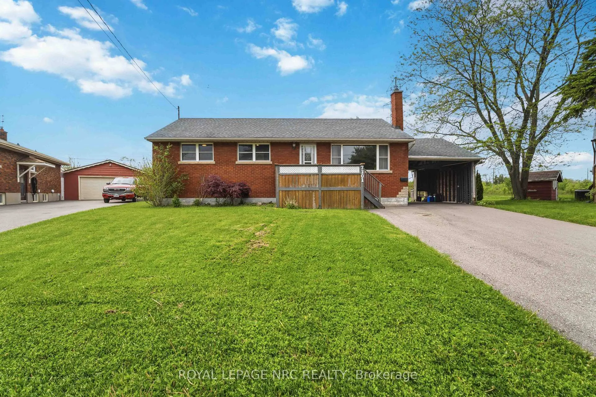 Photo 1 of 7101 Roger Crescent, Niagara Falls, Arad/Fallsview — HOMEH