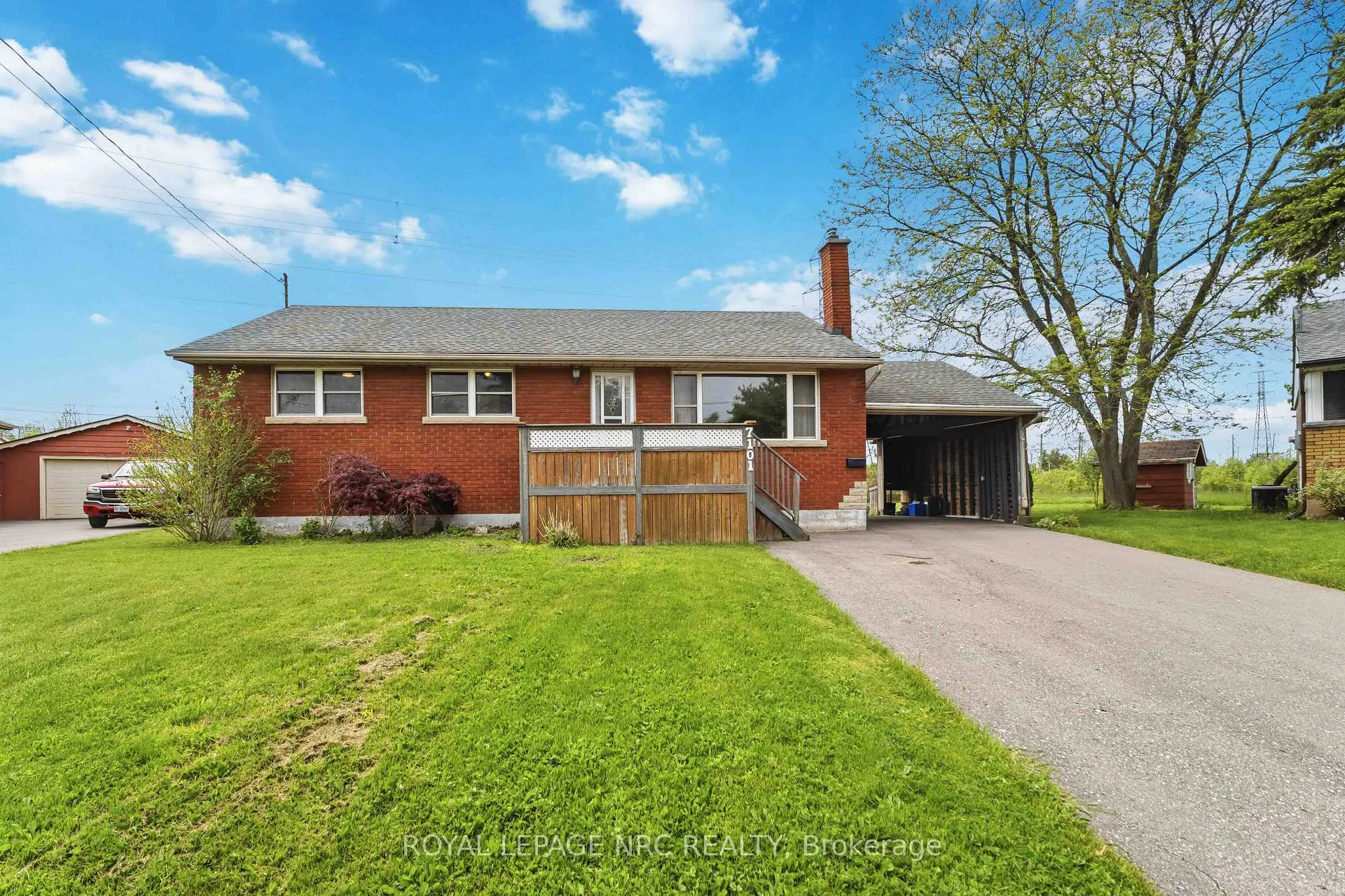 Photo 6 of 7101 Roger Crescent, Niagara Falls, Arad/Fallsview — HOMEH