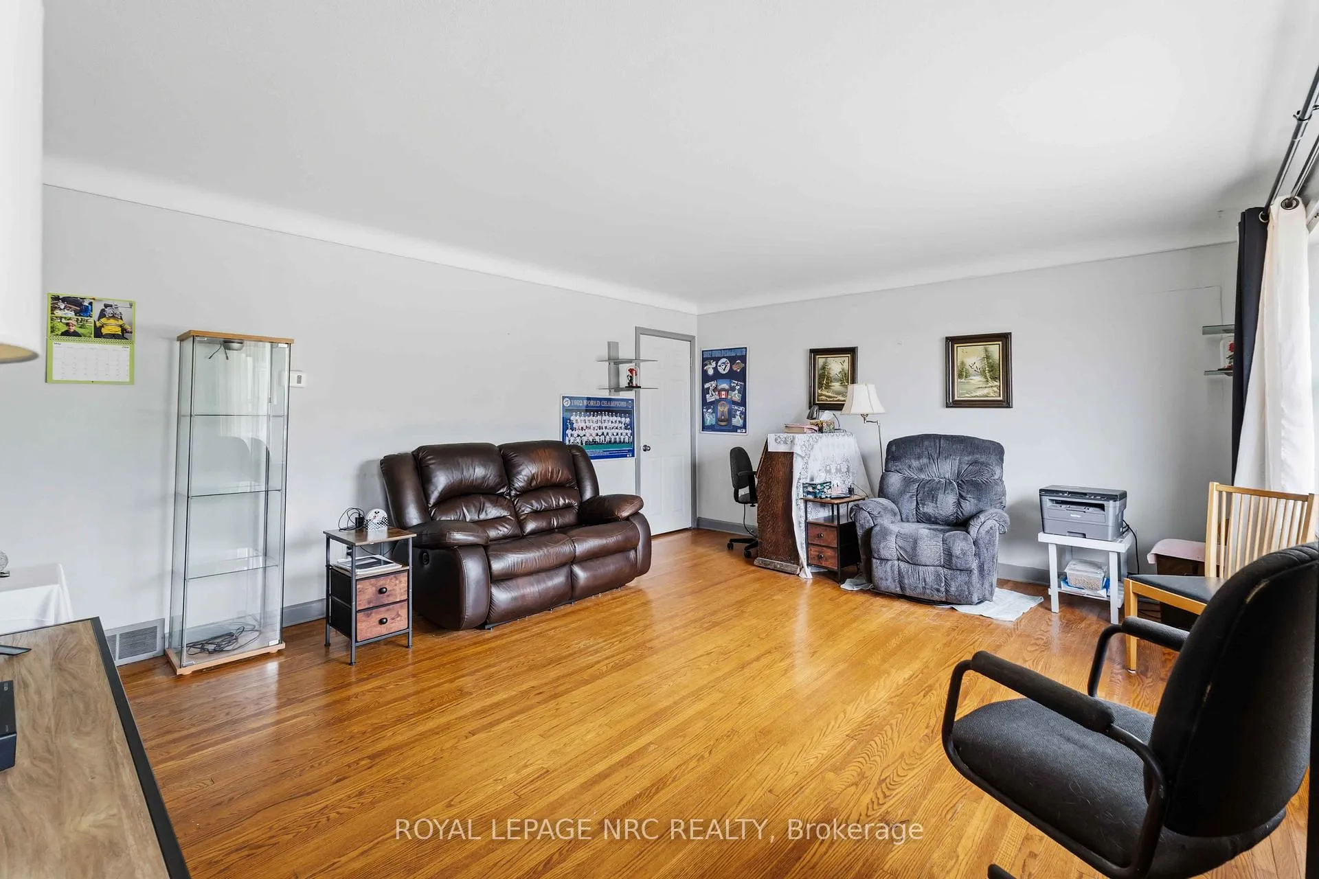Photo 8 of 7101 Roger Crescent, Niagara Falls, Arad/Fallsview — HOMEH