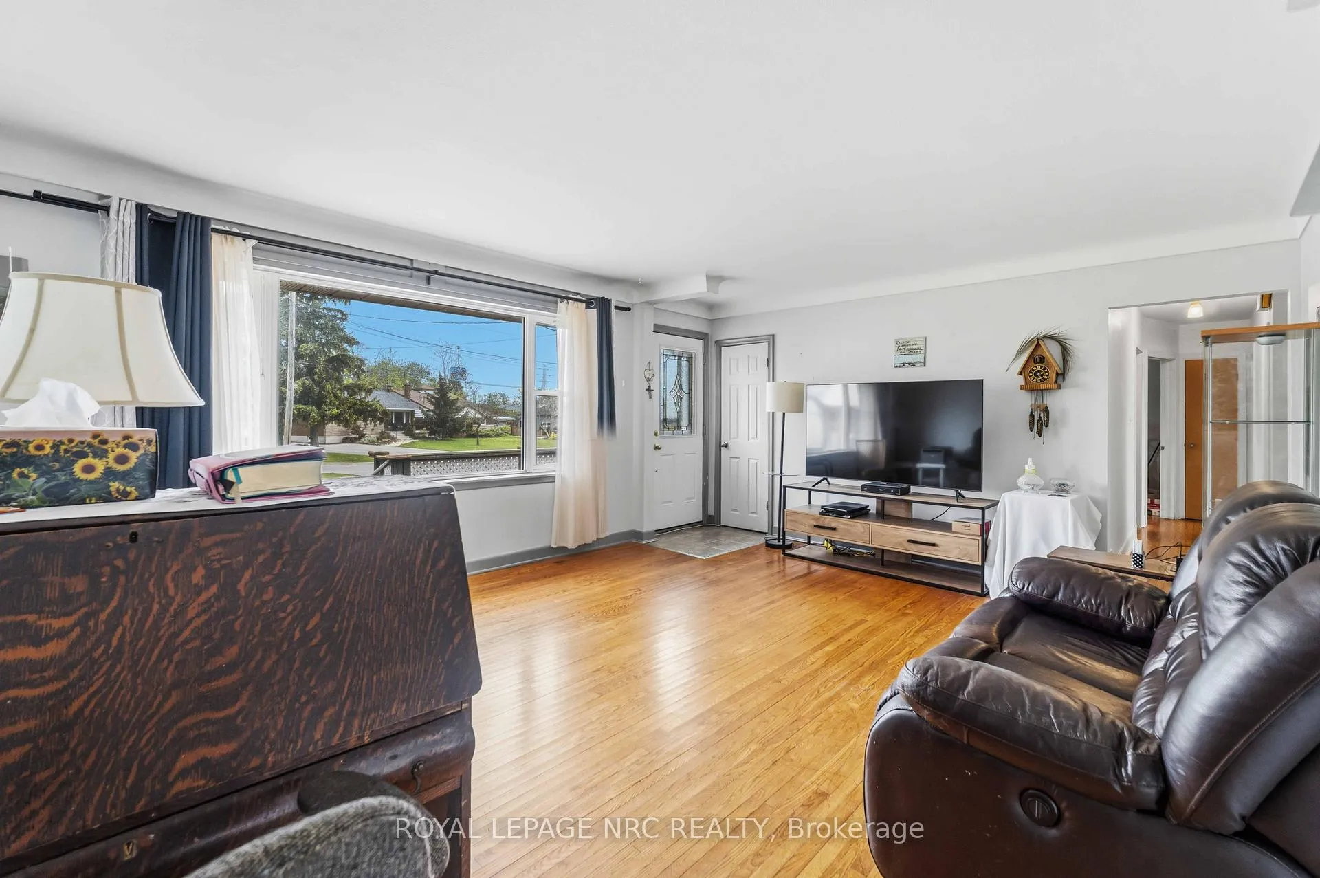 Photo 9 of 7101 Roger Crescent, Niagara Falls, Arad/Fallsview — HOMEH