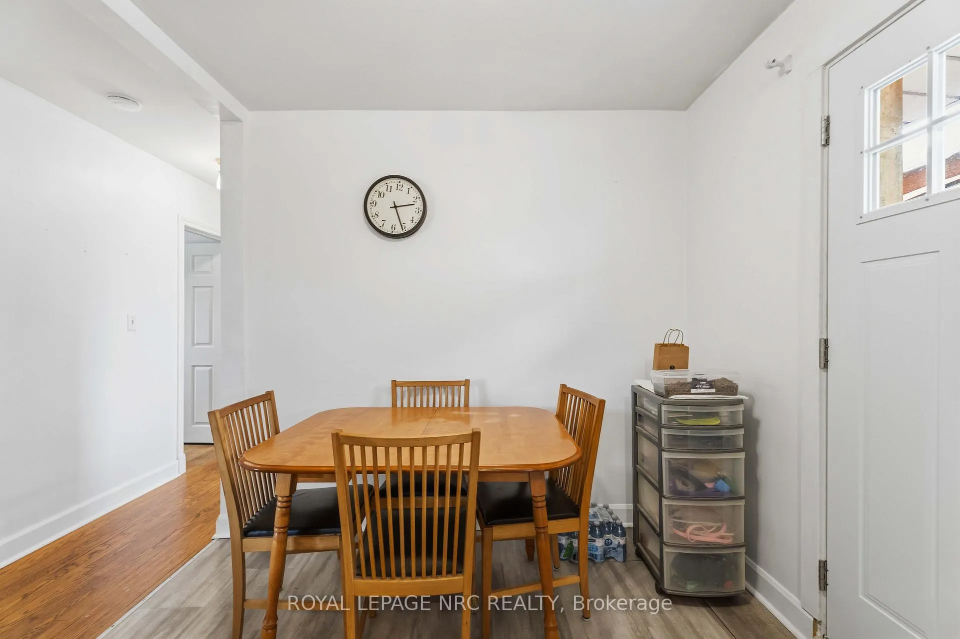 Photo 12 of 7101 Roger Crescent, Niagara Falls, Arad/Fallsview — HOMEH