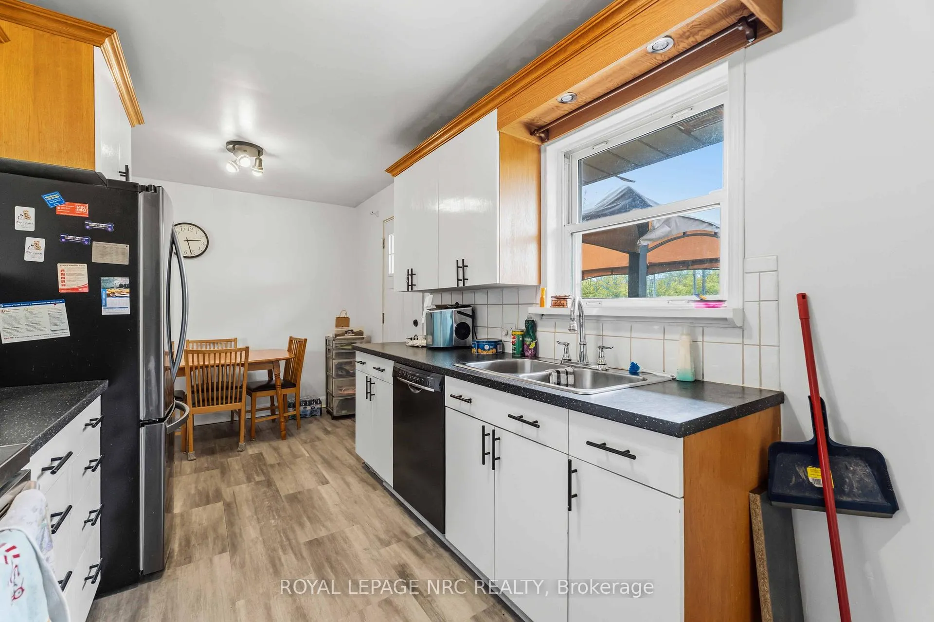 Photo 16 of 7101 Roger Crescent, Niagara Falls, Arad/Fallsview — HOMEH