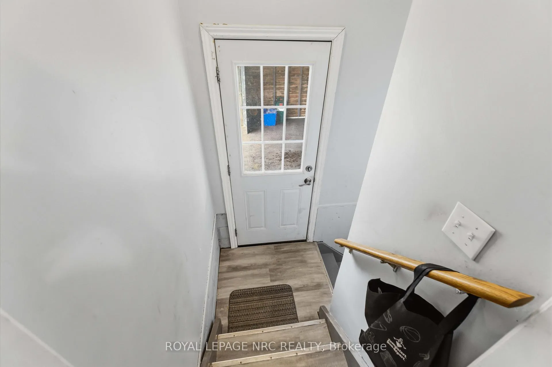 Photo 17 of 7101 Roger Crescent, Niagara Falls, Arad/Fallsview — HOMEH