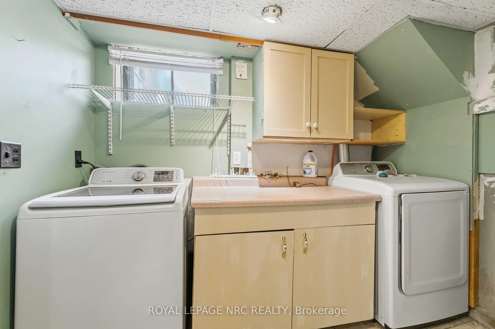 Photo 28 of 7101 Roger Crescent, Niagara Falls, Arad/Fallsview — HOMEH