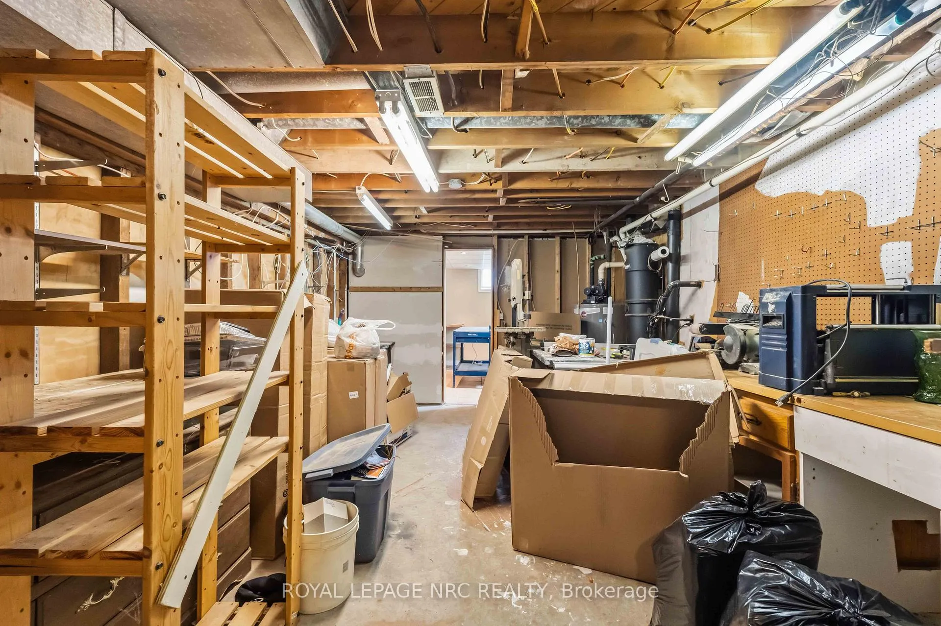 Photo 37 of 7101 Roger Crescent, Niagara Falls, Arad/Fallsview — HOMEH