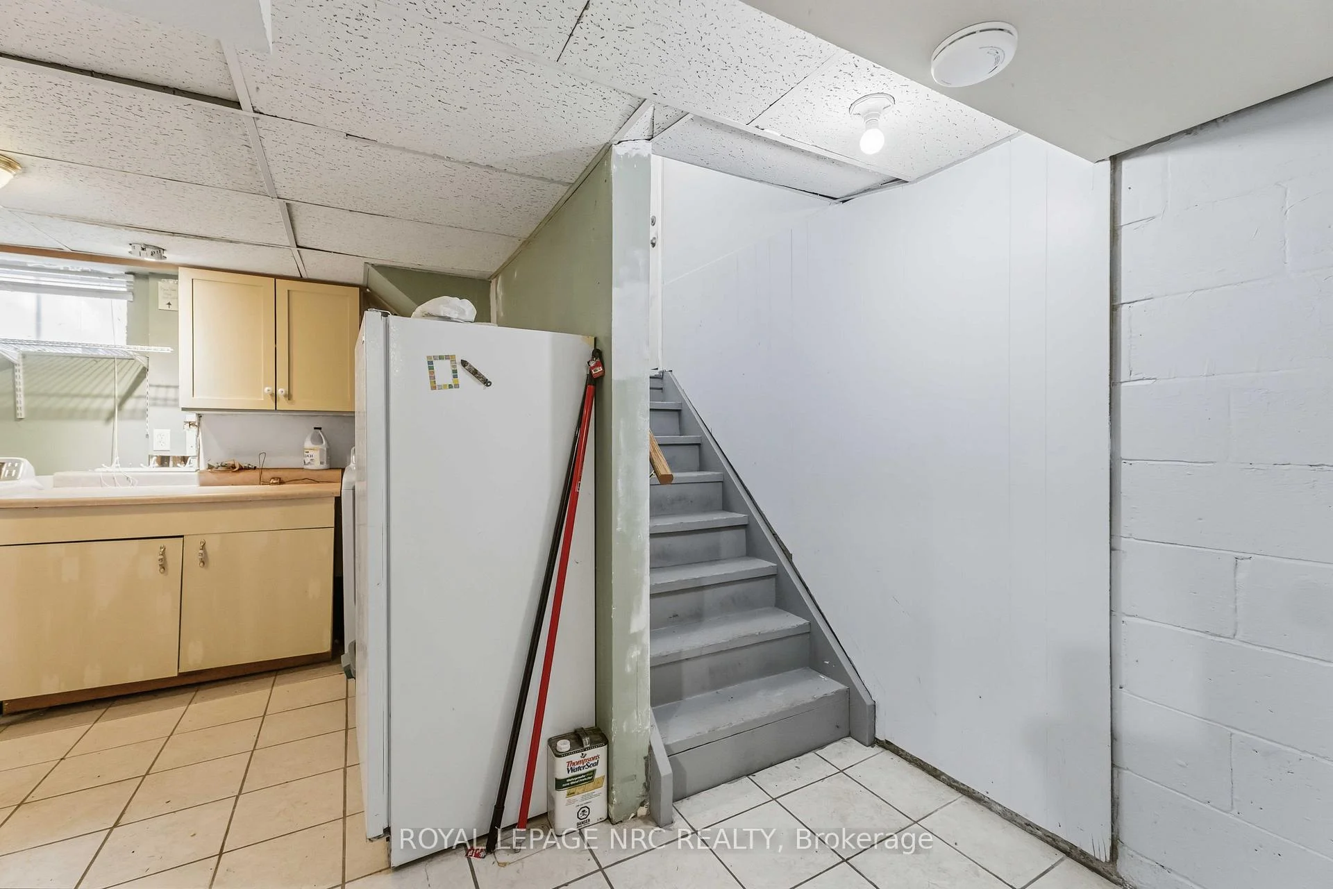 Photo 27 of 7101 Roger Crescent, Niagara Falls, Arad/Fallsview — HOMEH