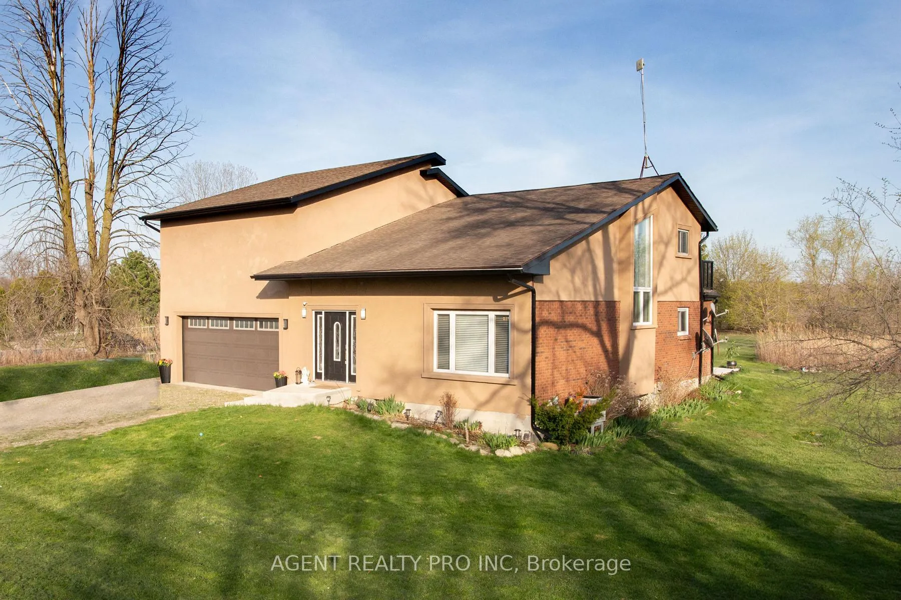 Photo 6 of 6571 Carroll Drive, Southwest Middlesex, Rural Southwest Middlesex — HOMEH