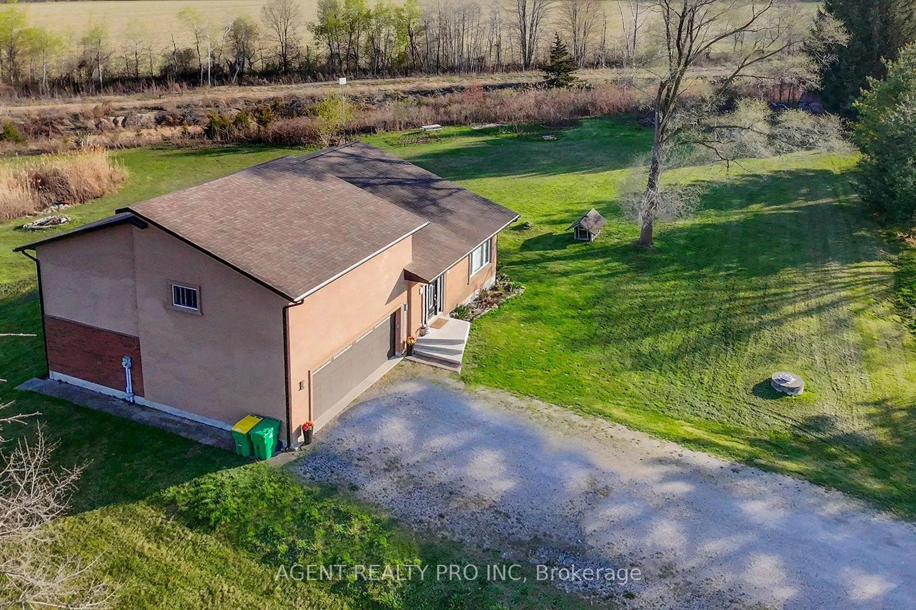 Photo 8 of 6571 Carroll Drive, Southwest Middlesex, Rural Southwest Middlesex — HOMEH