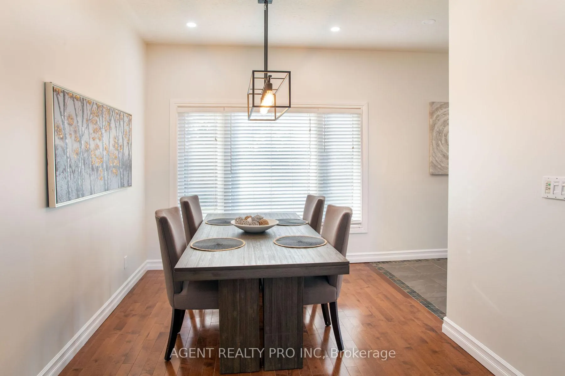 Photo 18 of 6571 Carroll Drive, Southwest Middlesex, Rural Southwest Middlesex — HOMEH