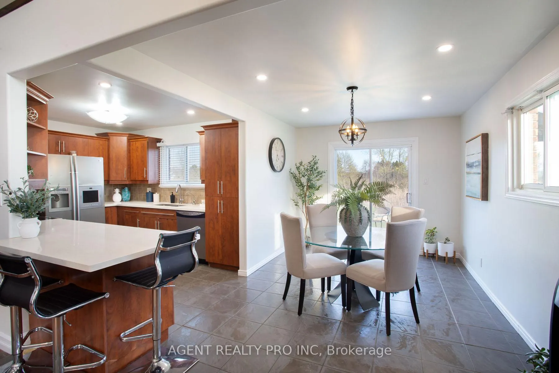 Photo 22 of 6571 Carroll Drive, Southwest Middlesex, Rural Southwest Middlesex — HOMEH