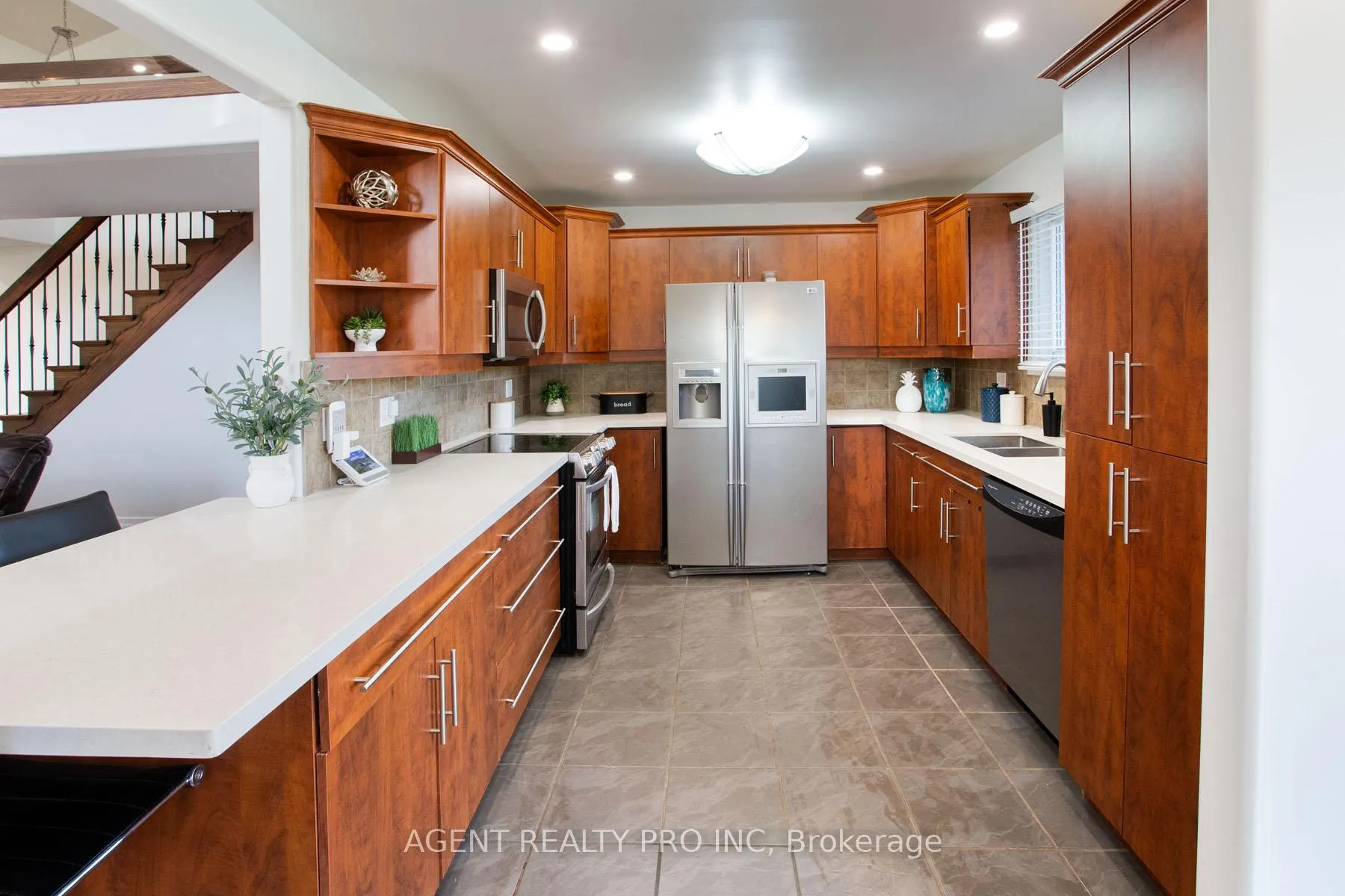 Photo 23 of 6571 Carroll Drive, Southwest Middlesex, Rural Southwest Middlesex — HOMEH