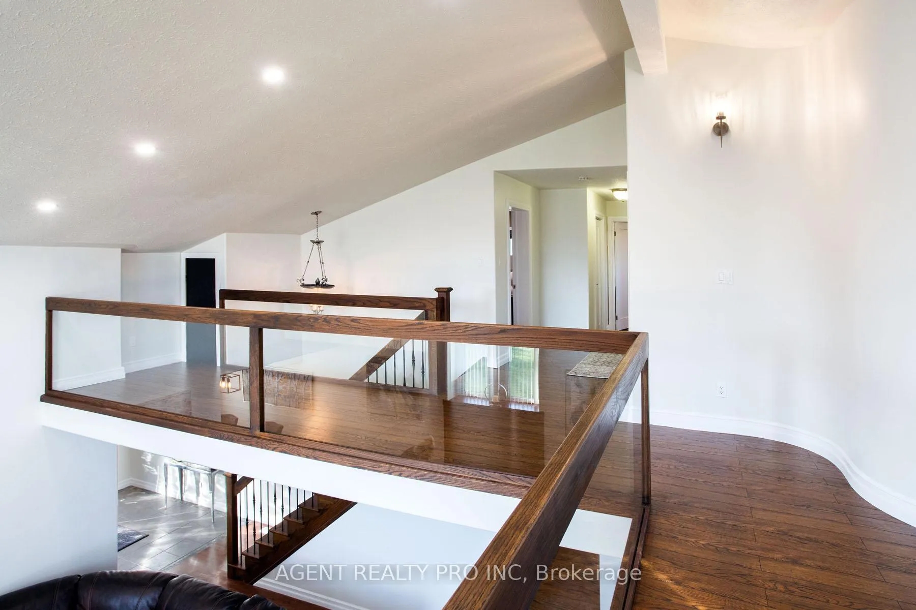 Photo 36 of 6571 Carroll Drive, Southwest Middlesex, Rural Southwest Middlesex — HOMEH
